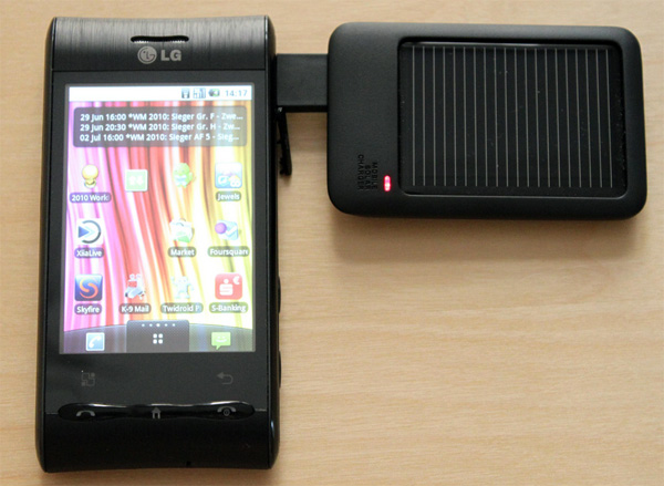 LG PSC-110: портативное зарядное устройство на солнечных батареях