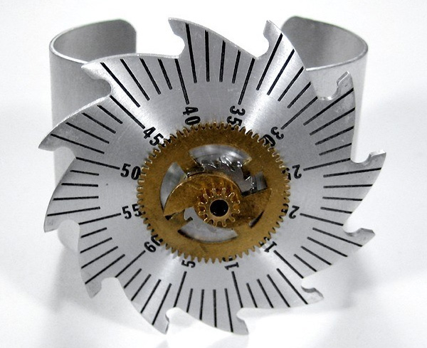 Брутальные паропанковские наручные часы с дизайном фрезы-3