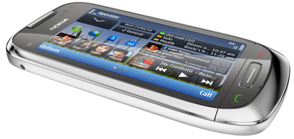 Nokia C7-00: тоже самое, что C6-01, но с металлом-7
