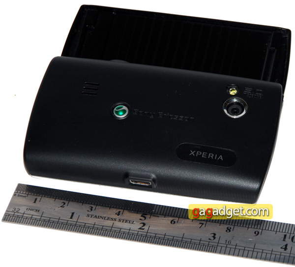 Нескромное мини: подробный обзор QWERTY-смартфона Sony Ericsson XPERIA X10 Mini Pro-9
