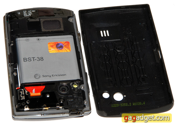Нескромное мини: подробный обзор QWERTY-смартфона Sony Ericsson XPERIA X10 Mini Pro-13