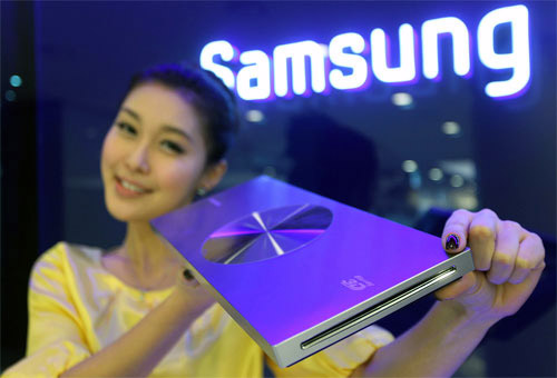 Плеер Blu-ray 3D компании Samsung толщиной 23 мм не дождался CES 2011