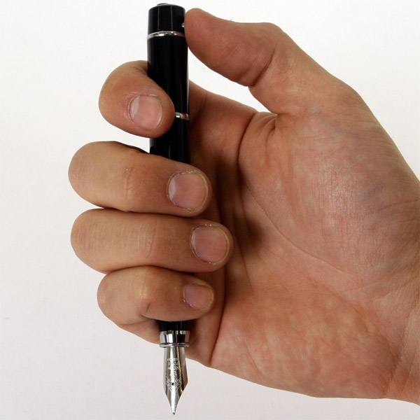 Пишет и записывает: шпионская ручка Thanko: USB-накопитель и MP3-диктофон-4