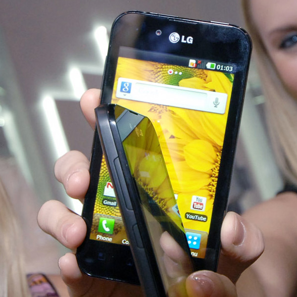 LG Optimus Black P970: ультратонкий Android-смартфон с ярким 4-дюймовым дисплеем Nova-5