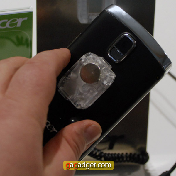 MWC 2011: Android-смартфоны Acer Iconia Smart, beTouch E210 и Liquid Mini своими глазами (видео)-16
