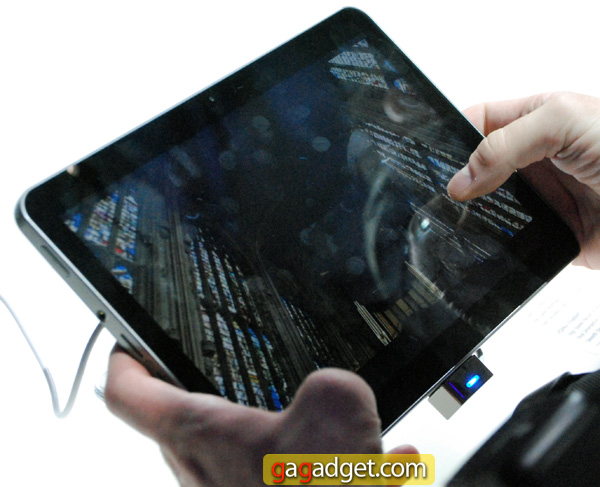MWC 2011: Android-планшет Samsung Galaxy Pad 10.1 своими глазами-5