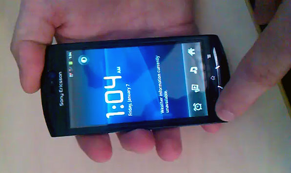 Sony Ericsson Neo: неанонсированный Android-аналог Vivaz (видео)