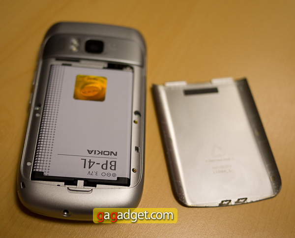 Nokia E6 своими глазами: Symbian Anna и чехол-бампер-3