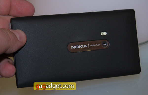 Радость со слезами на глазах: Nokia N9 своими глазами (видео)-16