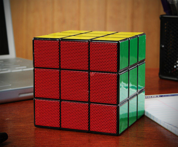 Говорящий кубик Рубика