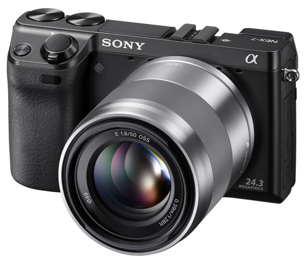 Sony NEX-7: гибридная камера с 24-мегапиксельным сенсором и встроенной вспышкой-7