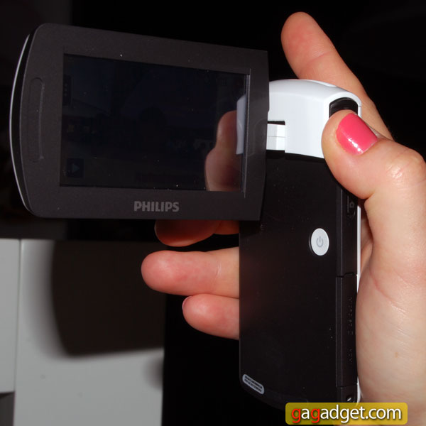 Philips представила на IFA 2011 линейку карманных FullHD-видеокамер ESee-20