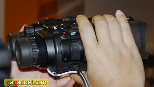 Уникальный цифровой бинокль Sony DEV-5 своими глазами-8