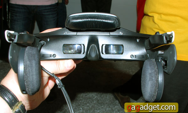 Носимый 3D-дисплей Sony HMZ-T1 своими глазами-3