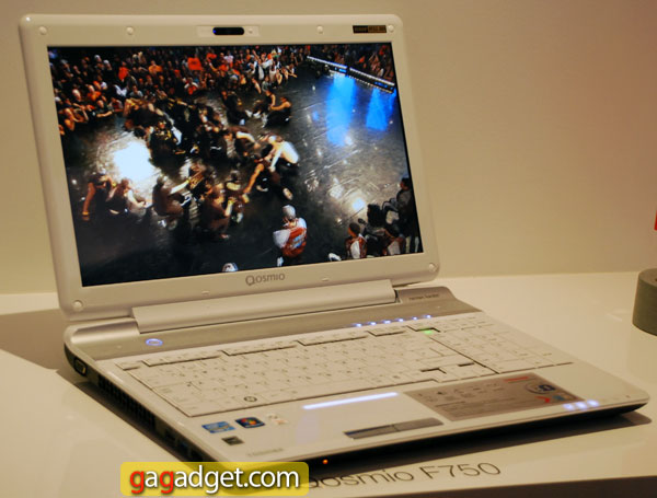 Toshiba Qosmio F750: ноутбук с автостереоскопическим экраном своими глазами-3