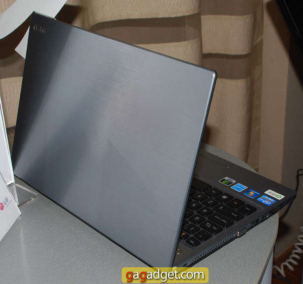 Репортаж: LG начинает продажи ноутбуков в Украине с сети магазинов Фокстрот-22