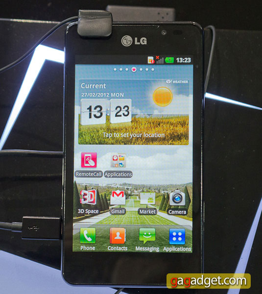Чем воевать? Линейка смартфонов LG Optimus на MWC 2012 своими глазами (видео)-6