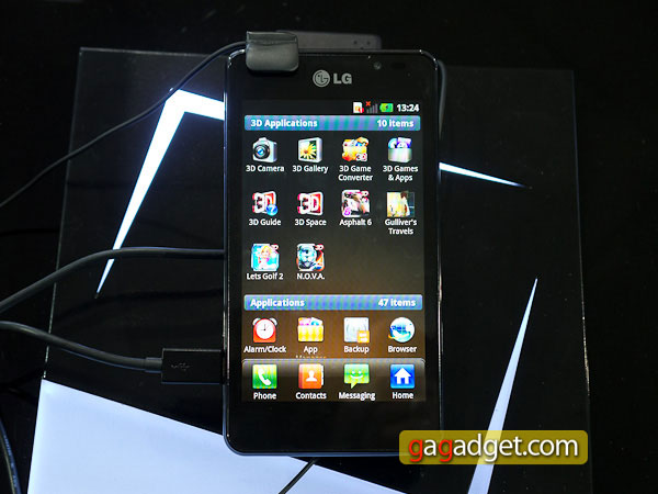 Чем воевать? Линейка смартфонов LG Optimus на MWC 2012 своими глазами (видео)-7