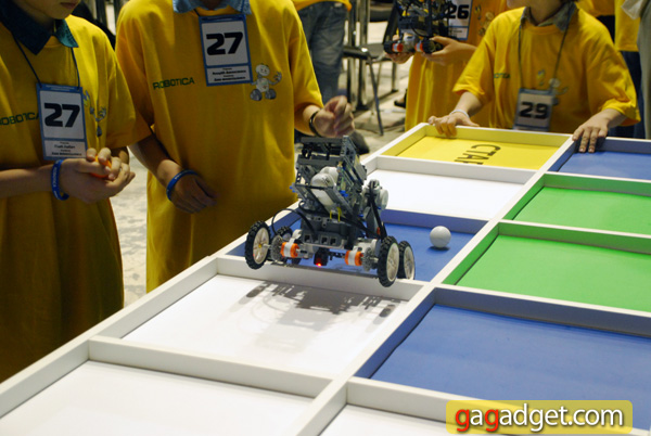 Фоторепортаж с фестиваля робототехники Robotica 2012-14