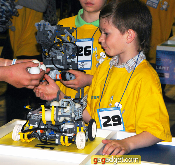 Фоторепортаж с фестиваля робототехники Robotica 2012-18