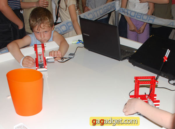 Фоторепортаж с фестиваля робототехники Robotica 2012-36
