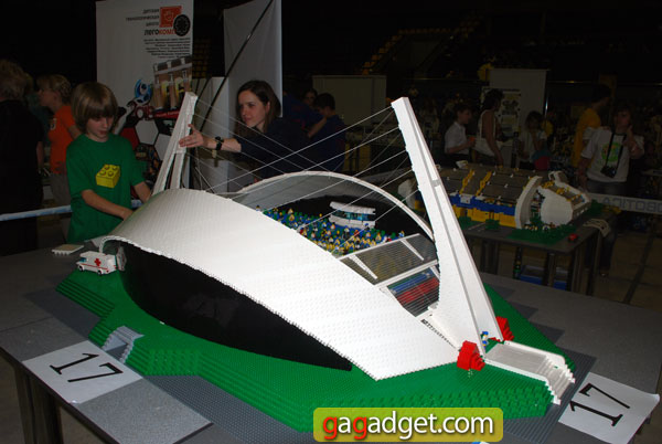 Фоторепортаж с фестиваля робототехники Robotica 2012-77
