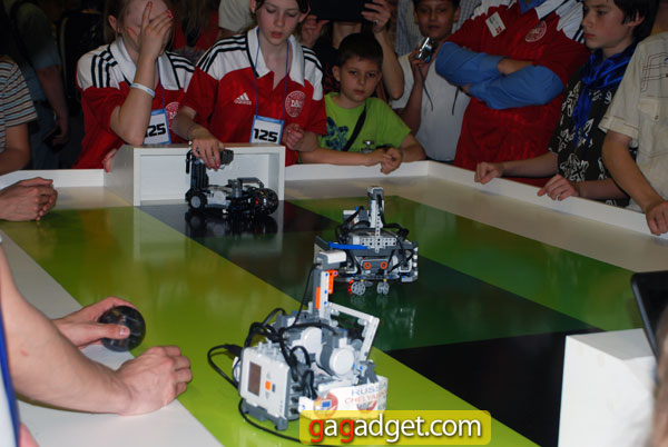 Фоторепортаж с фестиваля робототехники Robotica 2012-88