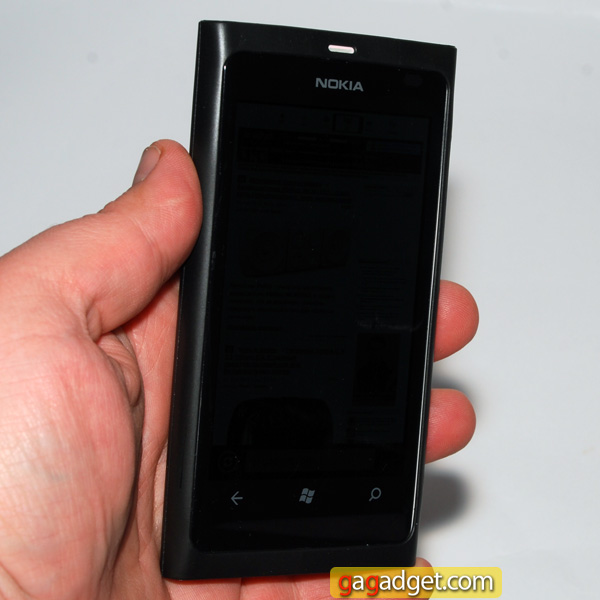 Самые красивые Windows-смартфоны: парный обзор Nokia Lumia 710 и Lumia 800 (видео)-7