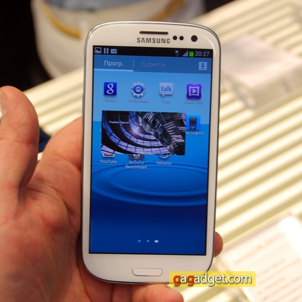 Samsung Galaxy SIII своими глазами: Galaxy Nexus на маркетинговых стероидах (добавлено видео)-17
