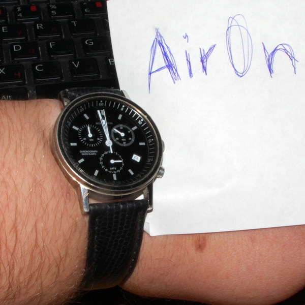 Вариации на тему будущего: обзор часофона AirOn Element -15