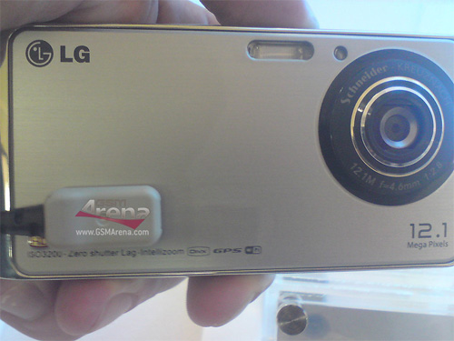 Сокровища Лувра: 12 МП камерофон LG GC990 Louvre-2