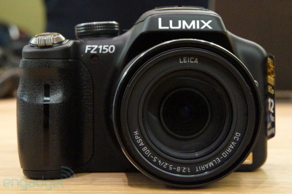 Panasonic анонсировала топовые фотокамеры LUMIX DMC-FZ150 и DMC-FX90-7