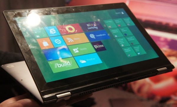 Занятия йогой с гибридом ноутбука и планшета Lenovo IdeaPad Yoga на Windows 8-7