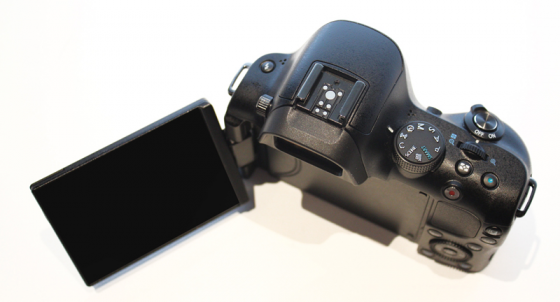 Шпионские фото новой беззеркалки Samsung NX20-5