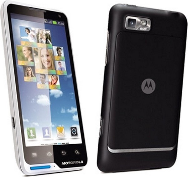 Смартфон Motorola XT615 для молодежи