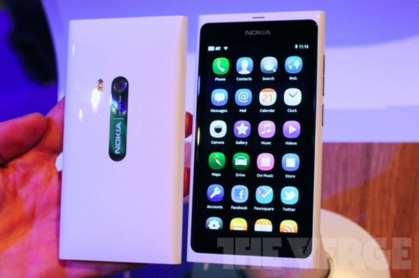 Белый смартфон Nokia N9 поступит в продажу?