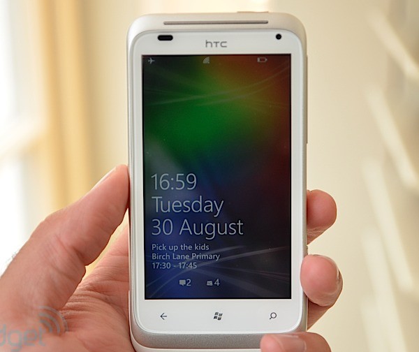 Cмартфоны HTC Titan и Radar с Windows Phone Mango-8