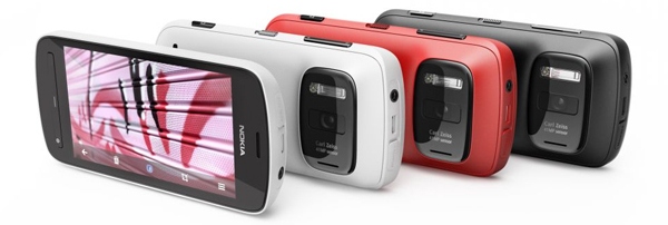 Камеры много не бывает: смартфон Nokia 808 PureView с камерой на 41 МП-2
