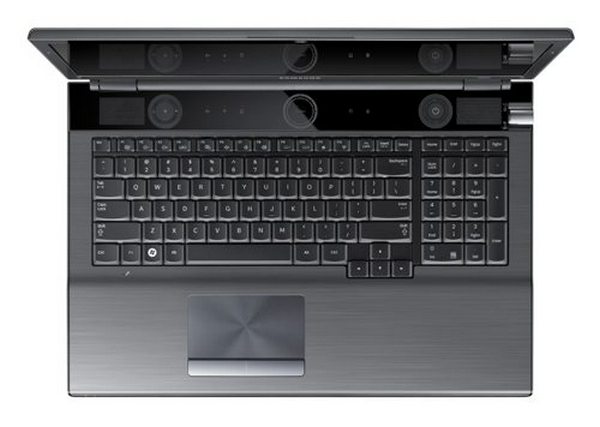Samsung Series 7 700G7A: 17 дюймов угрозы геймерским ноутбукам (обновлено)-3