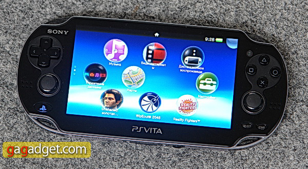 Живет играючи: обзор портативной игровой консоли Sony PlayStation Vita  -11