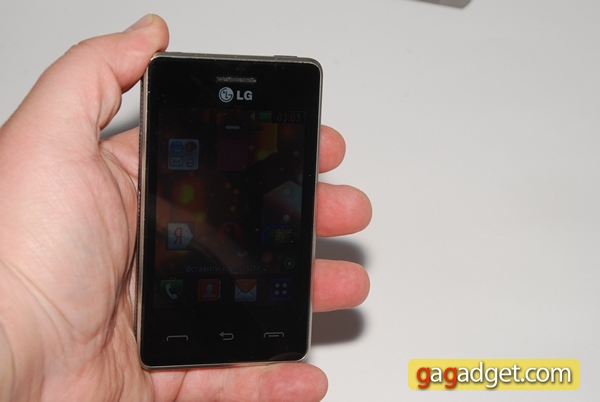 Беглый обзор телефона с поддержкой двух сим-карт  LG T370