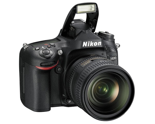 Гора с плеч: лёгкая и компактная полнокадровая зеркалка Nikon D600-3