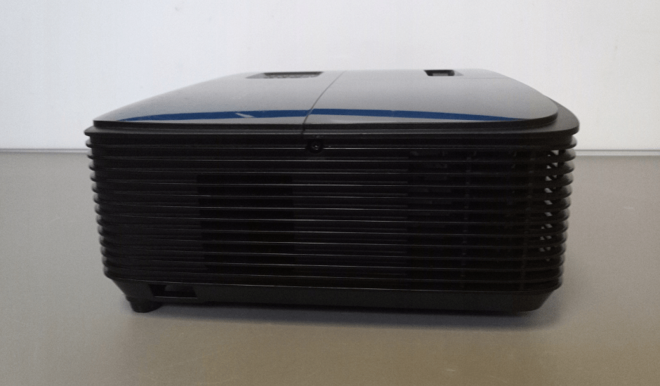 Optoma HD143X or Optoma HD146X