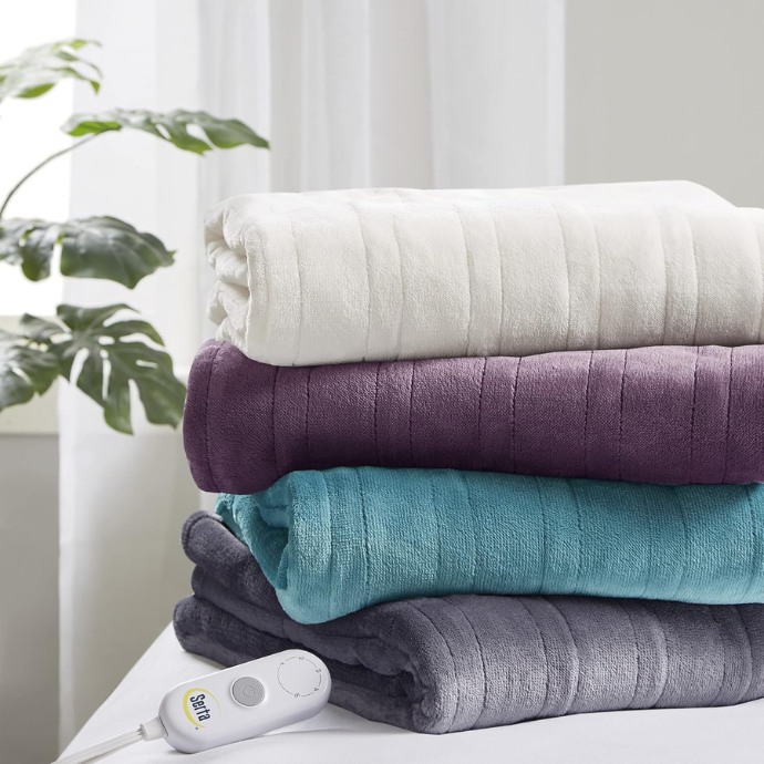 Serta Luxuriously Soft Plush heated blanket