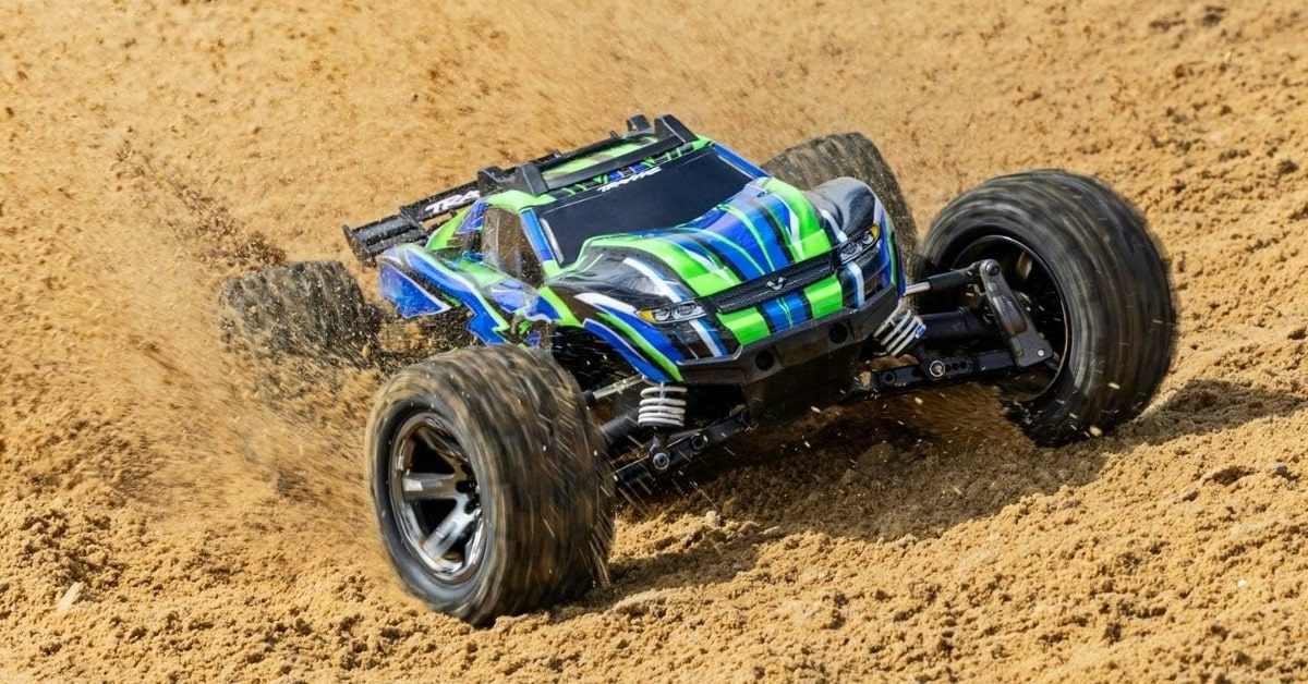 1:10 Traxxas Rustler RC Car
