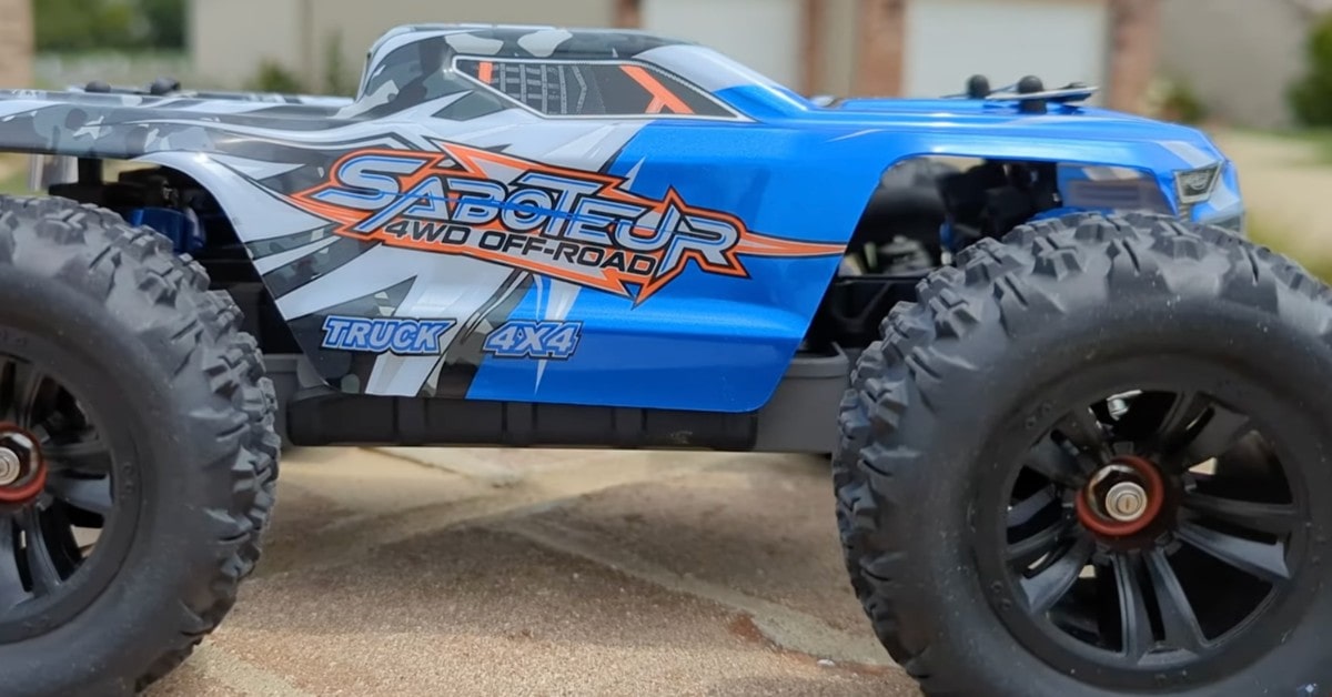 1:16 DEERC H16E avis sur la voiture deerc