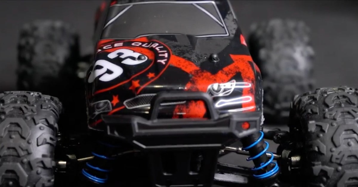 1:18 DEERC 300E avis sur la voiture télécommandée deerc