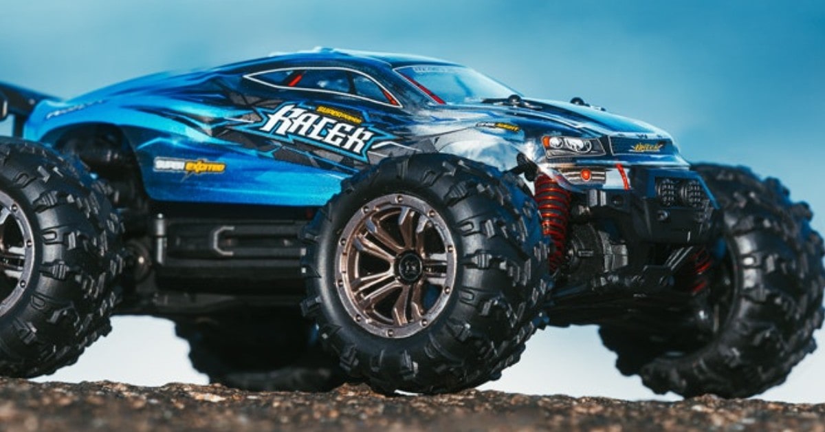 1:20 YONCHER YC100 meilleures voitures rc moins de 100 €