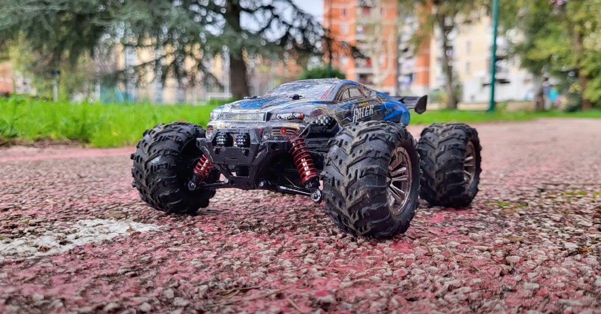 1:20 YONCHER YC100 meilleure voiture télécommandée moins de 100 €