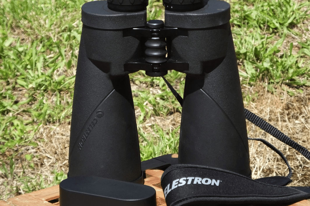 Celestron Echelon 20x70 travel Binocular